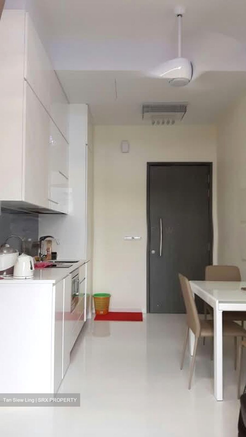 euHabitat (D14), Condominium #529743431